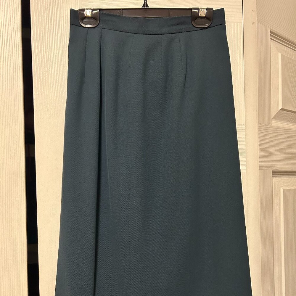 100% Wool Green Skirt